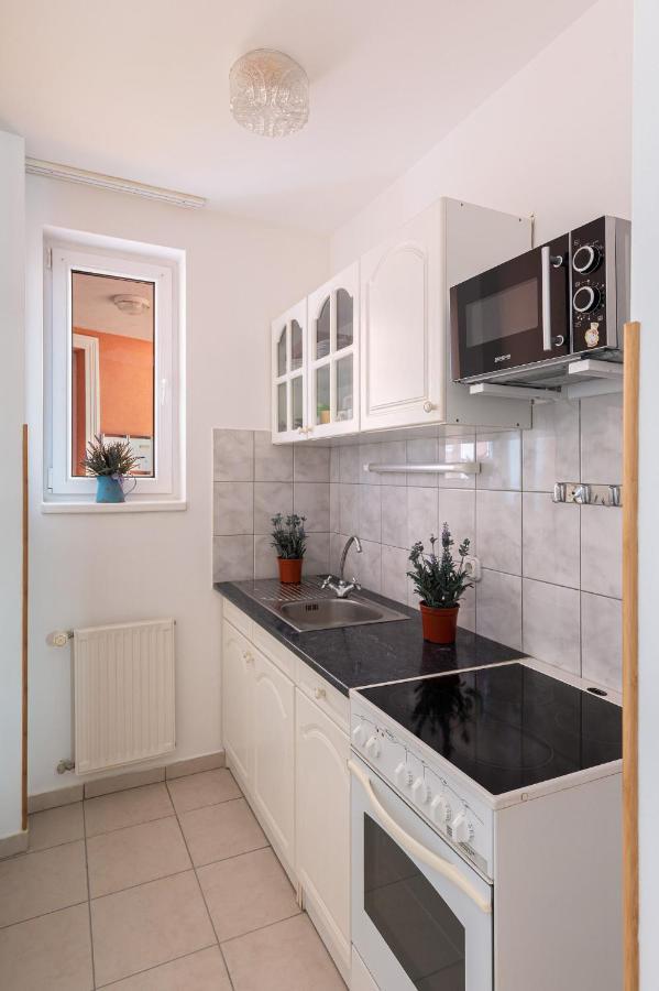 Art Eden Apartment Hajduszoboszlo Ngoại thất bức ảnh