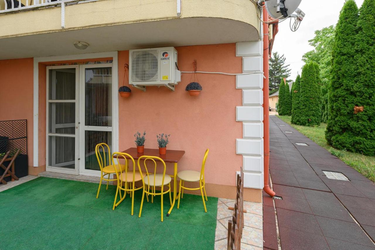 Art Eden Apartment Hajduszoboszlo Ngoại thất bức ảnh