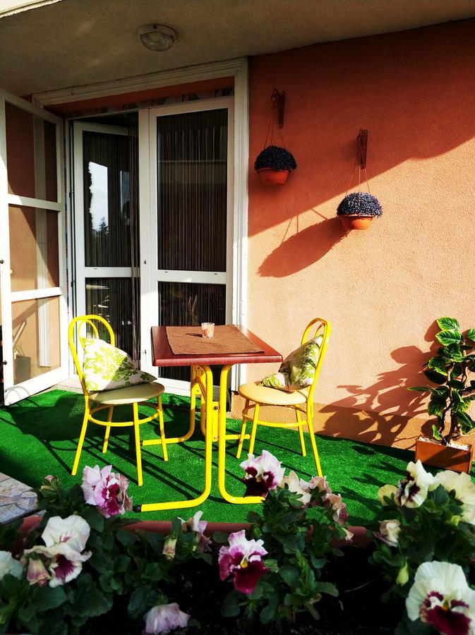 Art Eden Apartment Hajduszoboszlo Ngoại thất bức ảnh