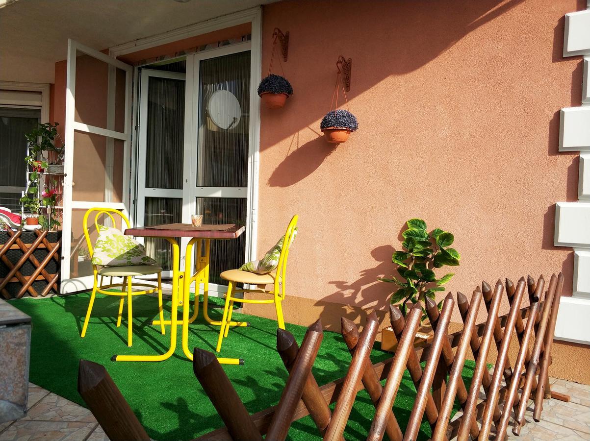 Art Eden Apartment Hajduszoboszlo Ngoại thất bức ảnh